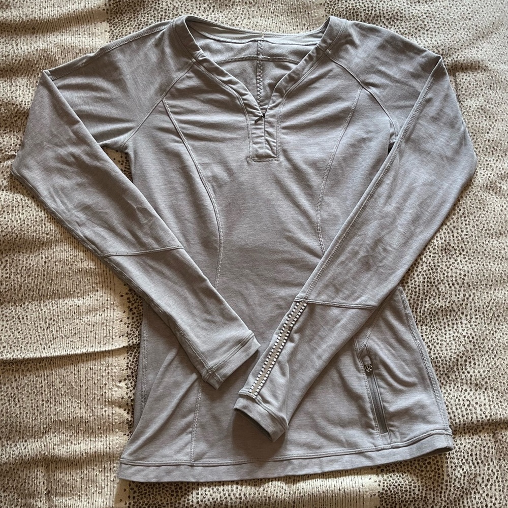 Lululemon long sleeve workout top